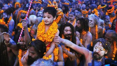 El Kumbh Mela, un Viaje de Fe y Transformación