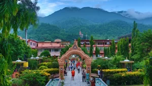 parmath-niketan-rishikesh