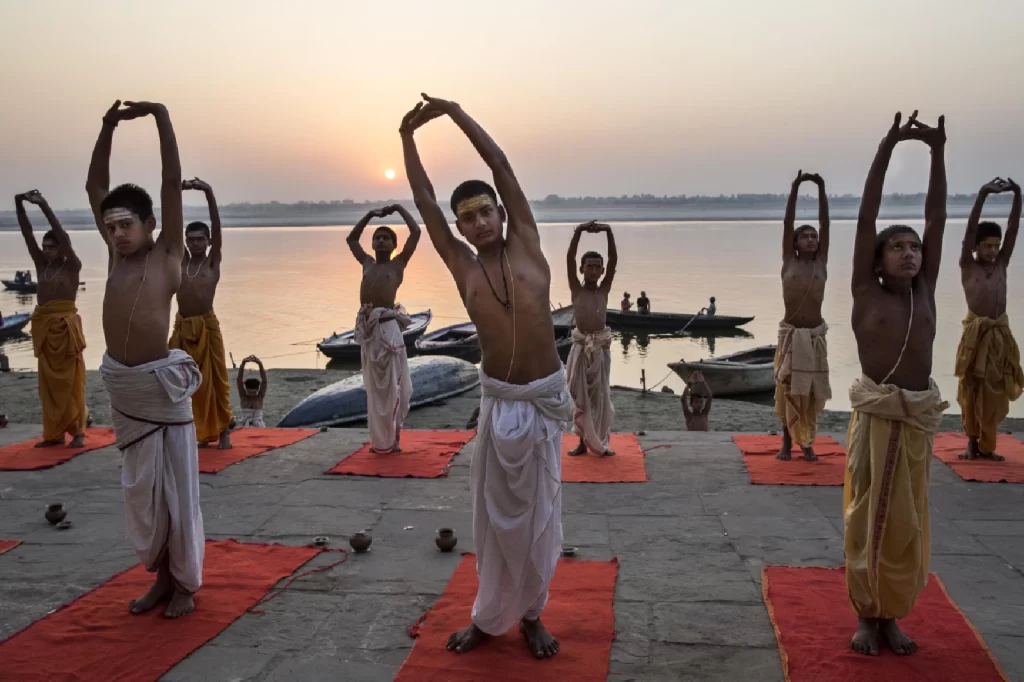 Tomar una clase de yoga o meditación Ciudades