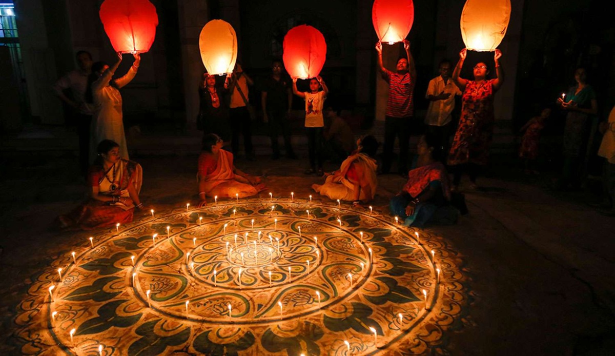 Simbolismo del fuego y la luz en Diwali