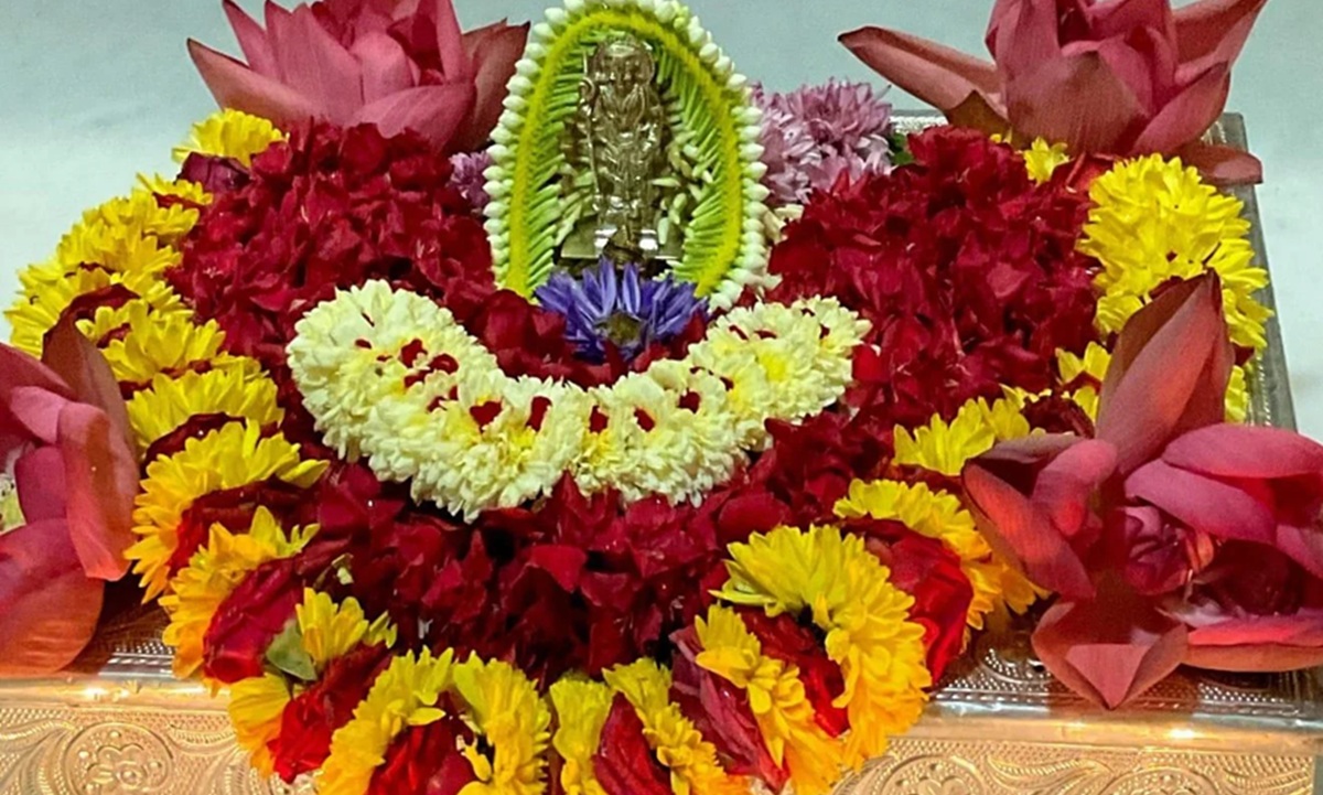 Cómo ofrecer flores correctamente en una puja