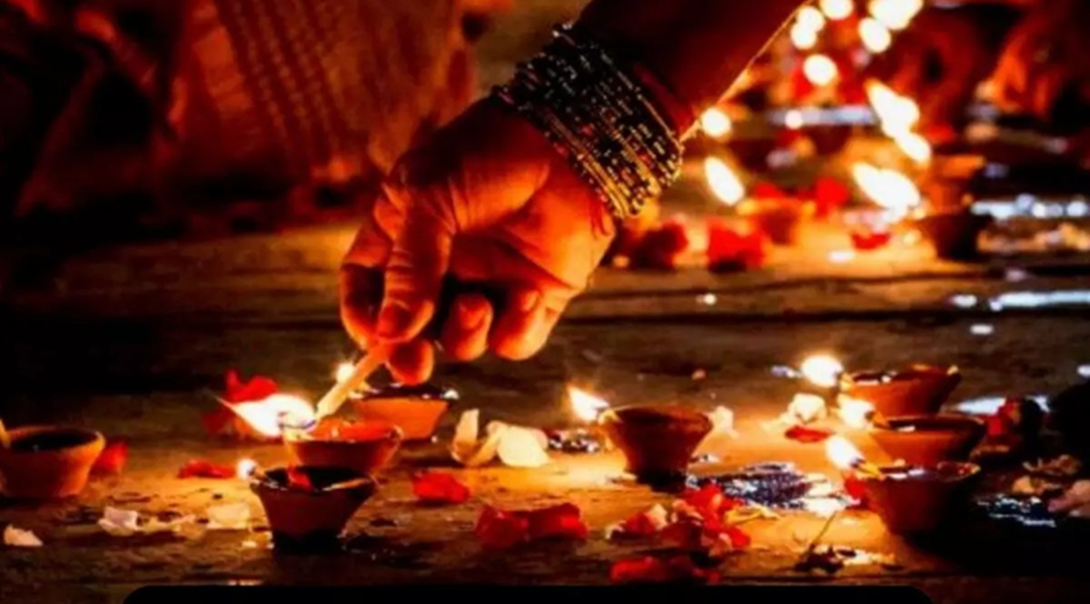 Deepdaan: La ofrenda de luz al río