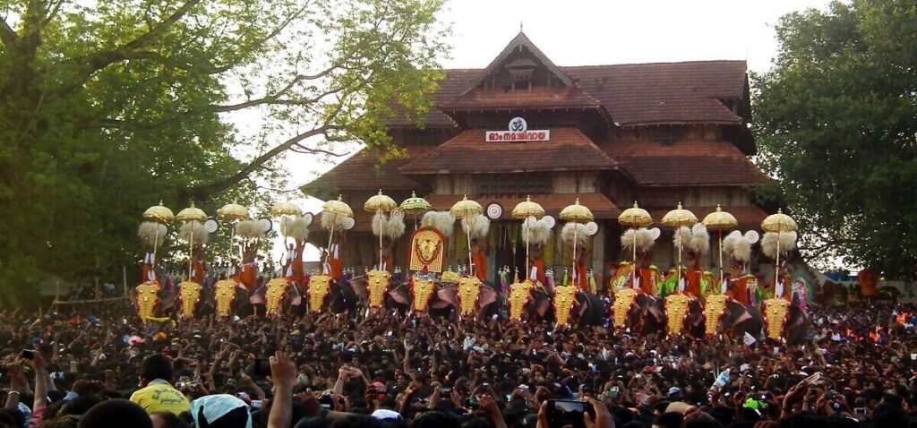 Thrissur Pooram: La Grandeza Espiritual del Festival Icónico de Kerala