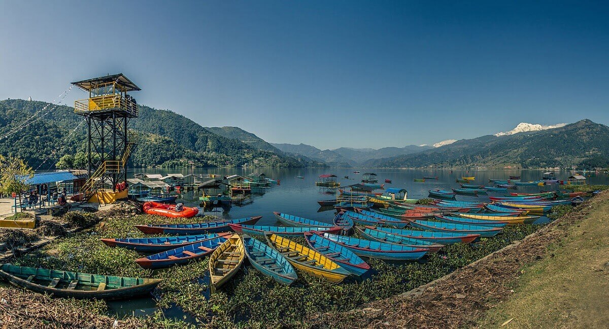 Lakeside Market en Pokhara – Moda y recuerdos