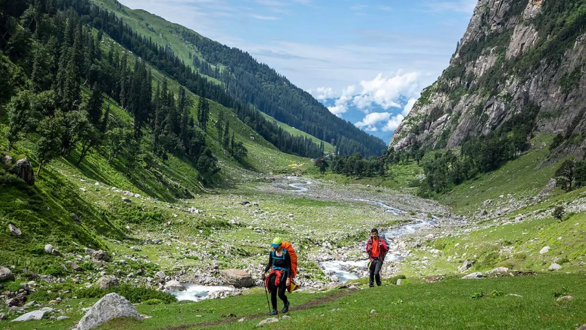 ¿Qué experiencias de naturaleza y trekking hacer en Manali?