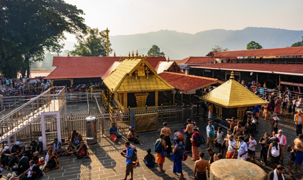Templo Sabarimala Ayyappa: Horarios de Visita, Reglas de Vestido y Guía para el Ascenso de los 18 Escalones