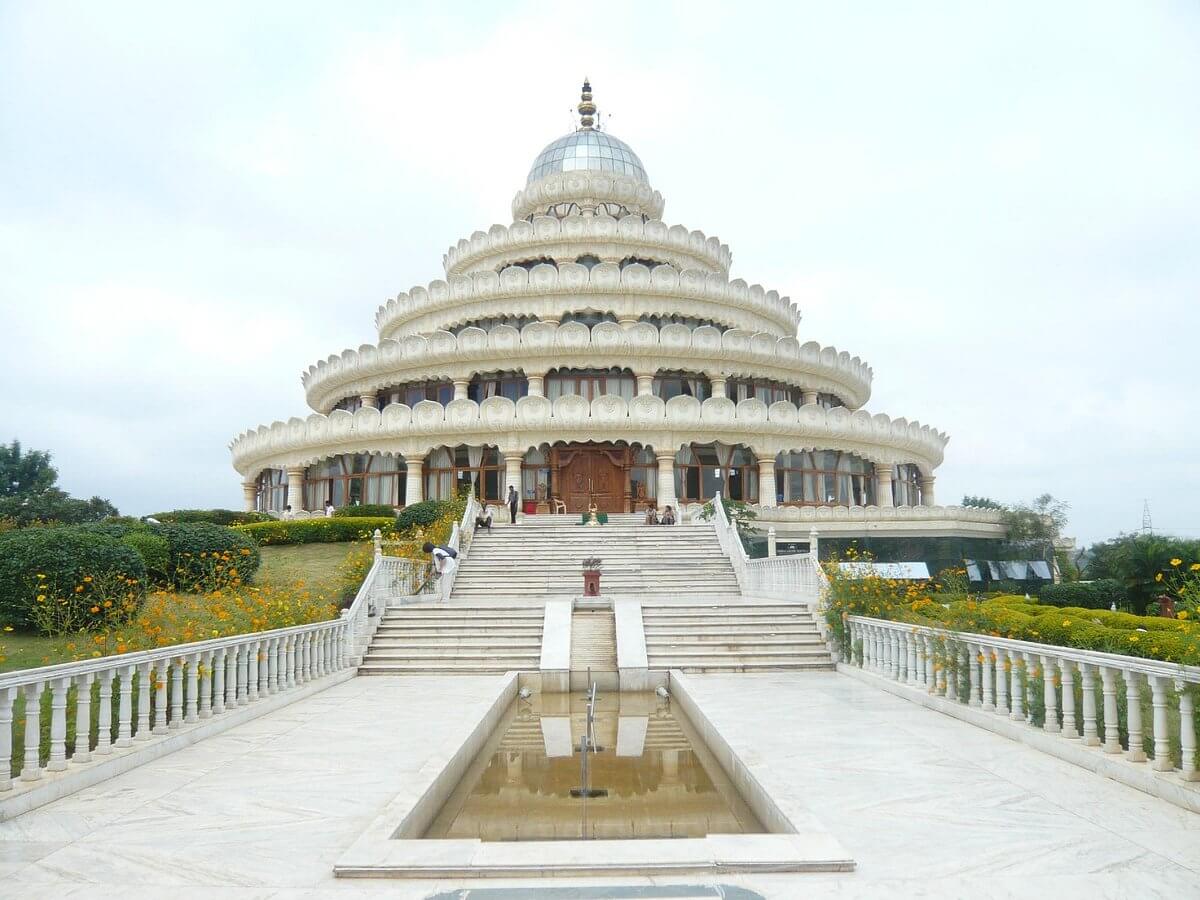 Art of Living International Center, Bengaluru