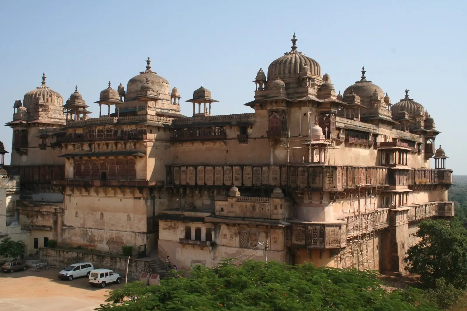 orchha fort